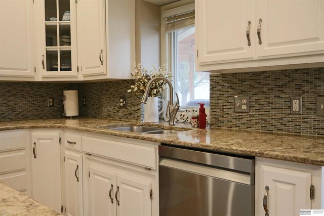 14121 Jaynes Street, Omaha, NE 68164