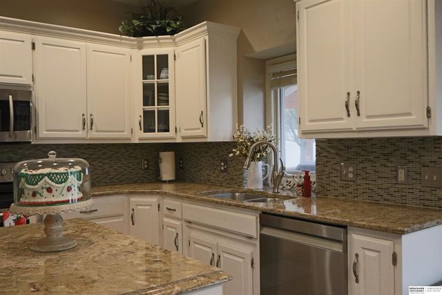 14121 Jaynes Street, Omaha, NE 68164