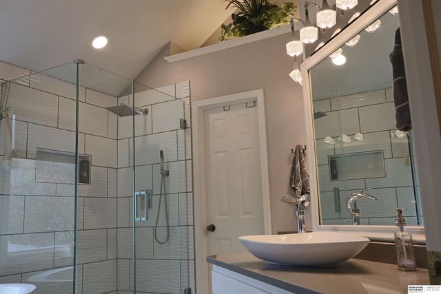 14121 Jaynes Street, Omaha, NE 68164