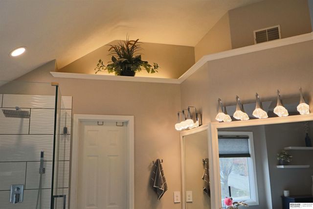 14121 Jaynes Street, Omaha, NE 68164