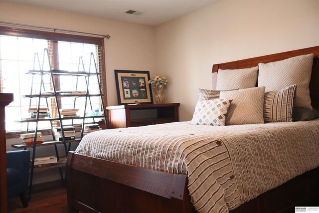 14121 Jaynes Street, Omaha, NE 68164