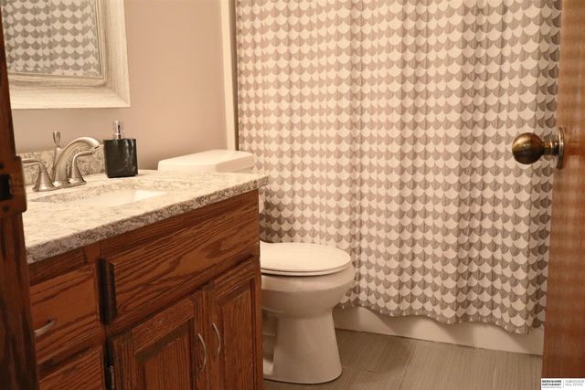 14121 Jaynes Street, Omaha, NE 68164