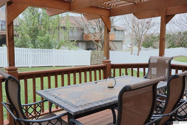 14121 Jaynes Street, Omaha, NE 68164