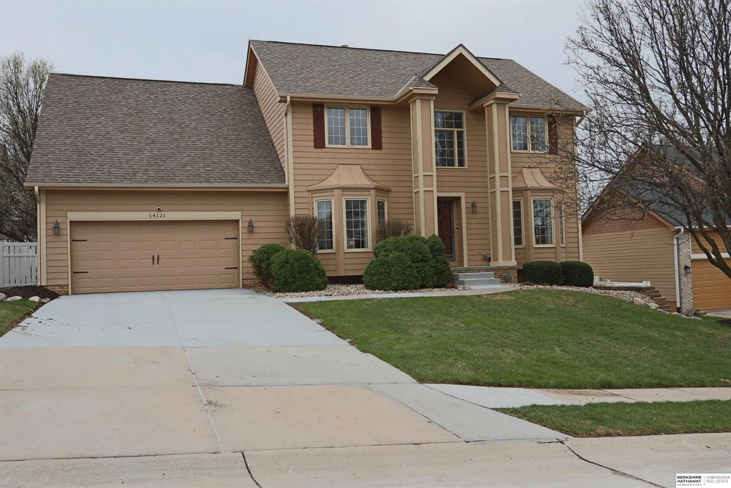 14121 Jaynes Street, Omaha, NE 68164