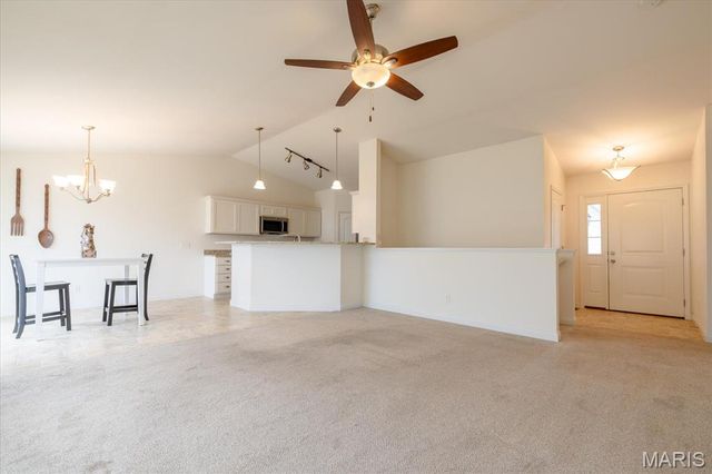 117 Falcons Crest Drive, Wright City, MO 63390