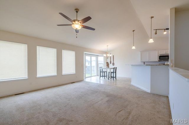 117 Falcons Crest Drive, Wright City, MO 63390
