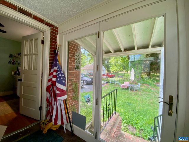 210 W GORDON AVE, Gordonsville, VA 22942