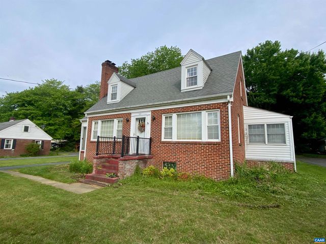 210 W GORDON AVE, Gordonsville, VA 22942