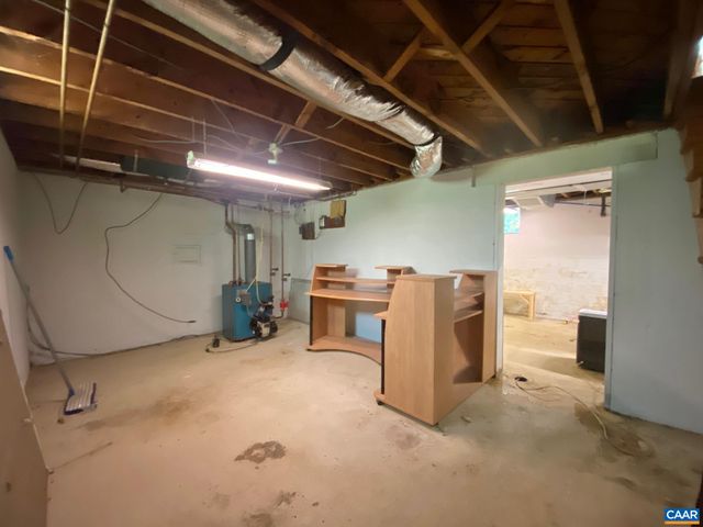 210 W GORDON AVE, Gordonsville, VA 22942