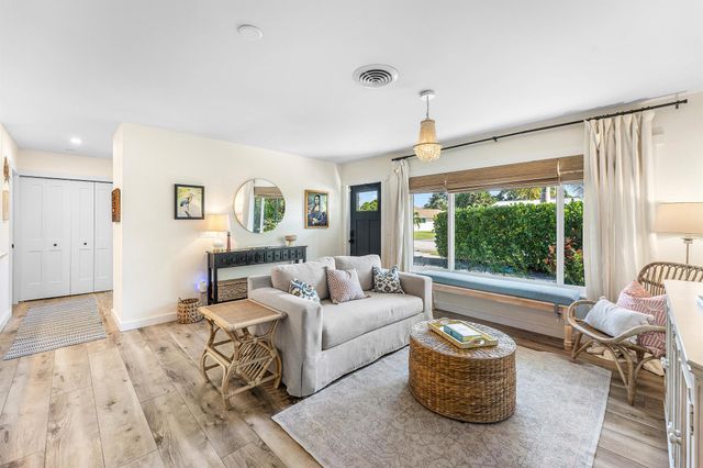 514 N Dover Road, Tequesta, FL 33469