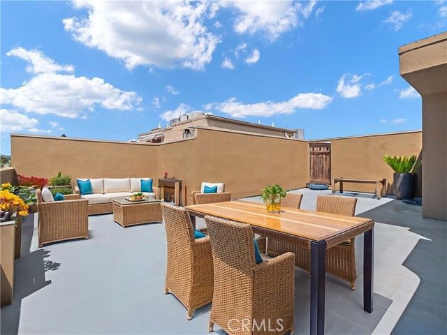 4301 Fulton Avenue 303, Sherman Oaks, CA 91423