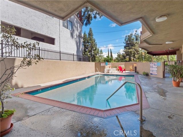 4301 Fulton Avenue 303, Sherman Oaks, CA 91423
