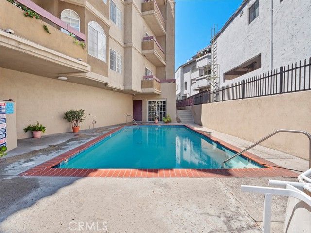 4301 Fulton Avenue 303, Sherman Oaks, CA 91423