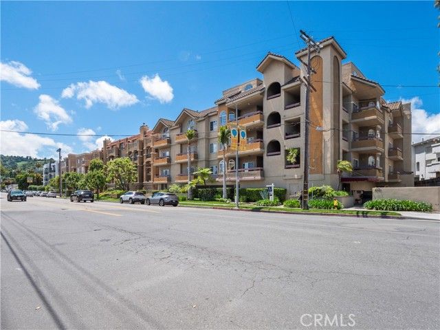 4301 Fulton Avenue 303, Sherman Oaks, CA 91423