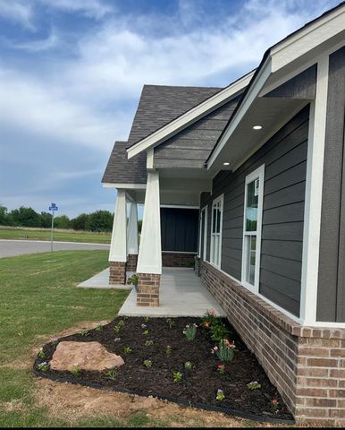 4601 Pigeon Run, Shawnee, OK 74804