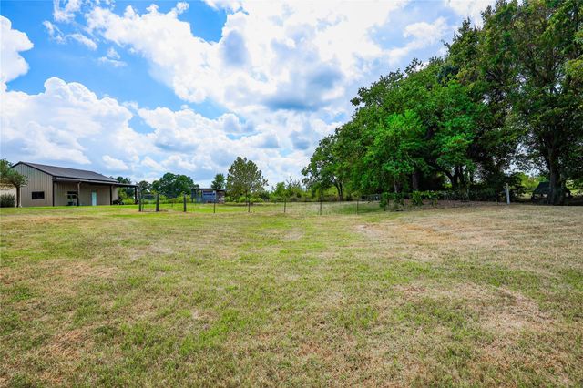 6511 Mill Creek Road, Cat Spring, TX 78933