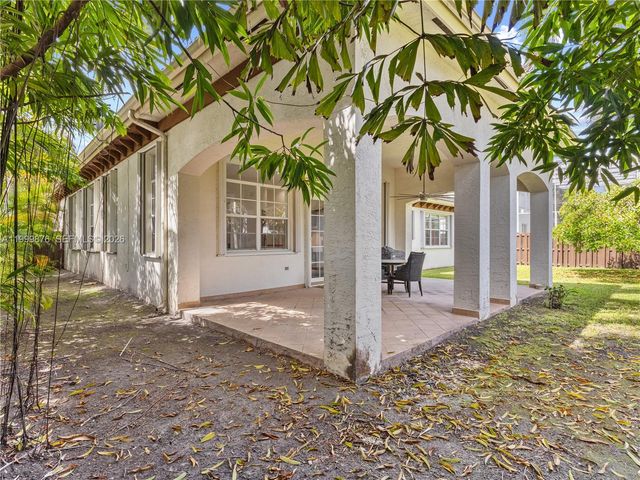 11339 NW 71st St 11339, Doral, FL 33178