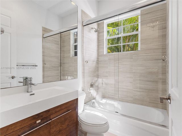 11339 NW 71st St 11339, Doral, FL 33178