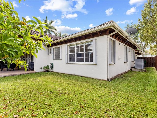 11339 NW 71st St 11339, Doral, FL 33178