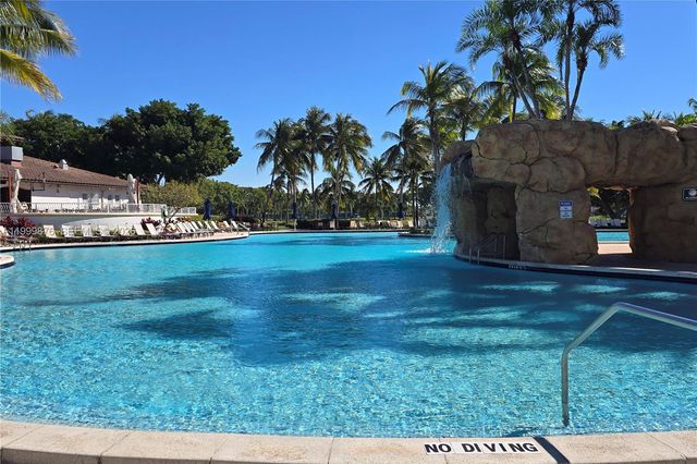 11339 NW 71st St 11339, Doral, FL 33178