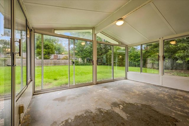 5304 QUINCE RD, Memphis, TN 38117