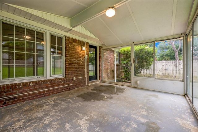 5304 QUINCE RD, Memphis, TN 38117
