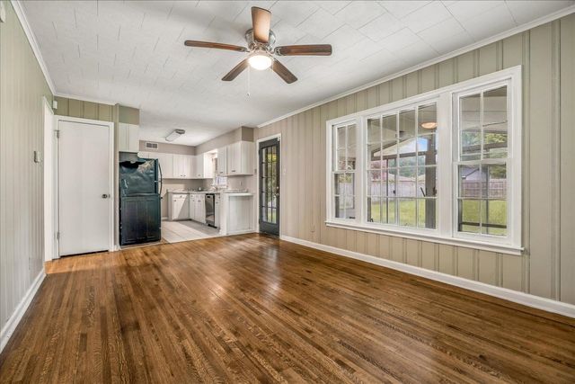 5304 QUINCE RD, Memphis, TN 38117