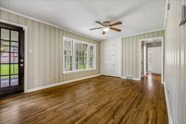5304 QUINCE RD, Memphis, TN 38117