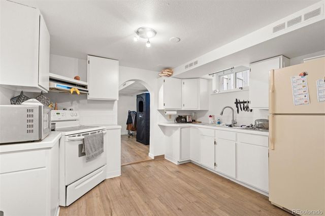 1321 Gaylord Street, Denver, CO 80206