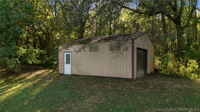 13605 West Street NE, Palmyra, IN 47164