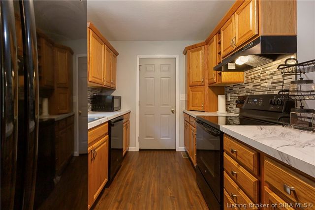 13605 West Street NE, Palmyra, IN 47164