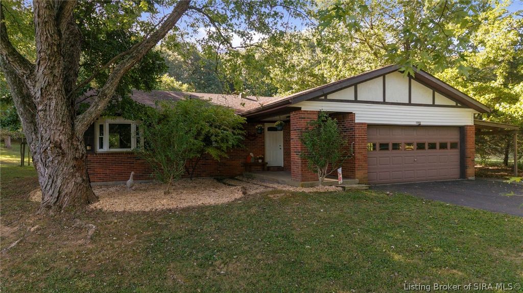 13605 West Street NE, Palmyra, IN 47164