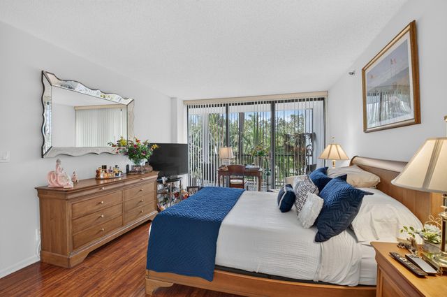 7786 Lakeside Boulevard 634, Boca Raton, FL 33434