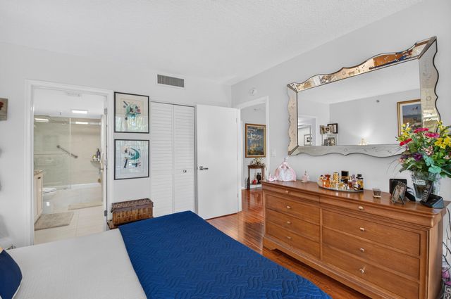 7786 Lakeside Boulevard 634, Boca Raton, FL 33434