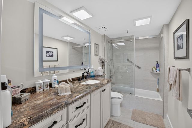 7786 Lakeside Boulevard 634, Boca Raton, FL 33434