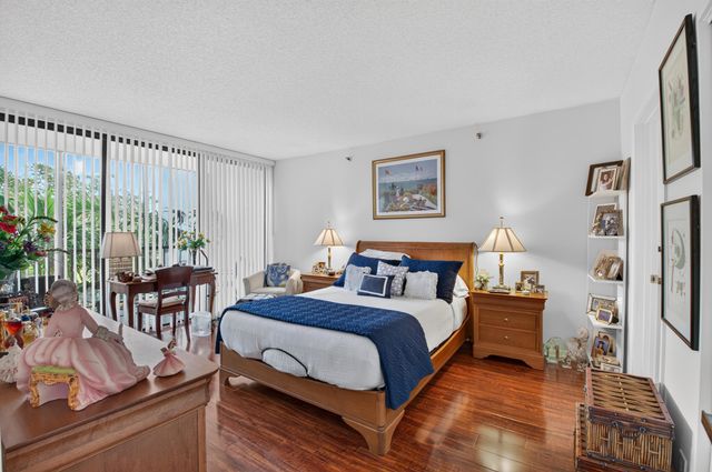 7786 Lakeside Boulevard 634, Boca Raton, FL 33434