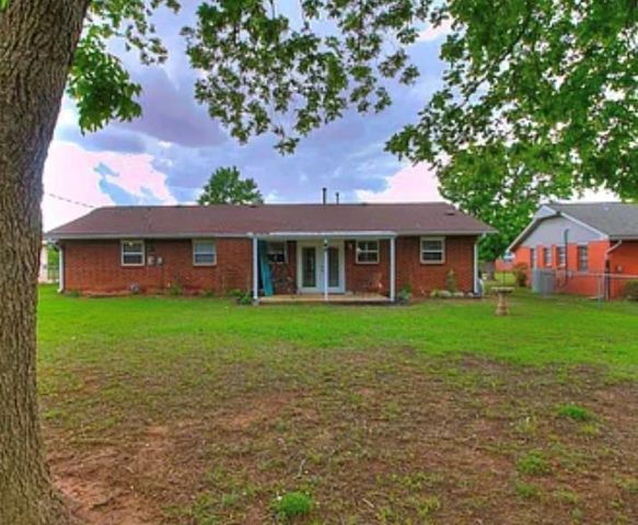 4105 N Chapman Avenue, Shawnee, OK 74804