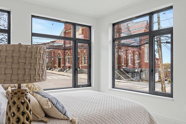 34 Oak Street 101, Boston, MA 02136