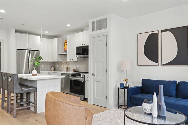 34 Oak Street 101, Boston, MA 02136