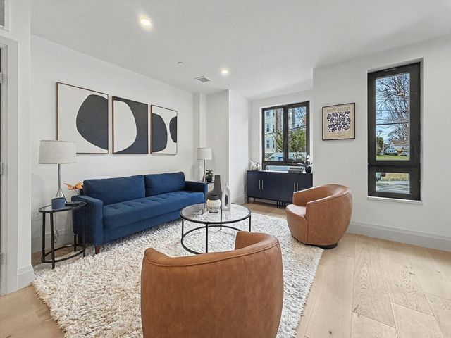 34 Oak Street 101, Boston, MA 02136