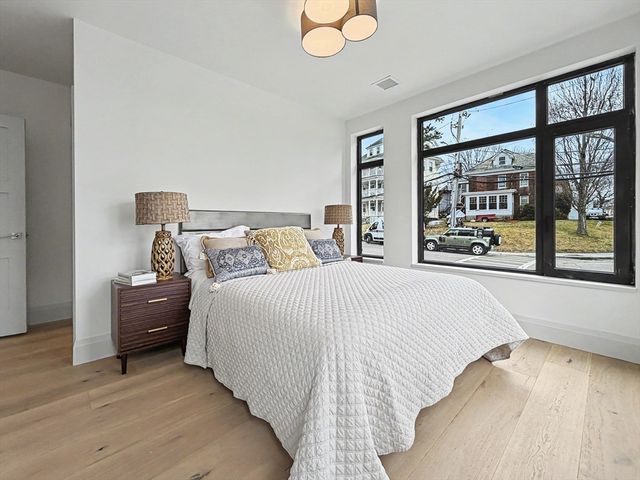 34 Oak Street 101, Boston, MA 02136