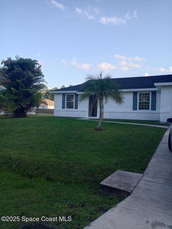 1238 Sanchez Street SE, Palm Bay, FL 32909