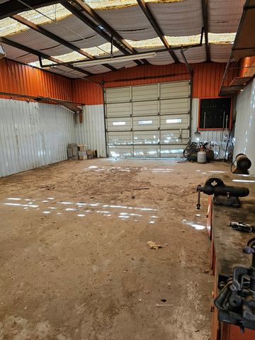 616 Driftwood Dr, Robert Lee, TX 76945