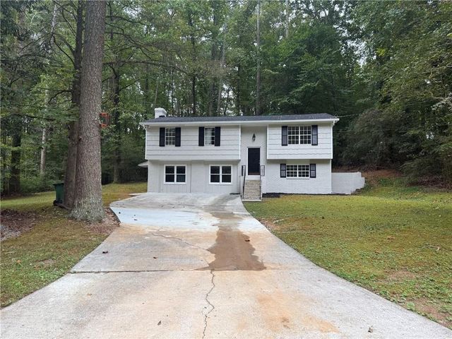 5959 Simone Drive, Stone Mountain, GA 30087