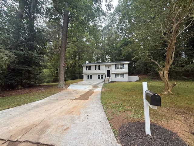 5959 Simone Drive, Stone Mountain, GA 30087