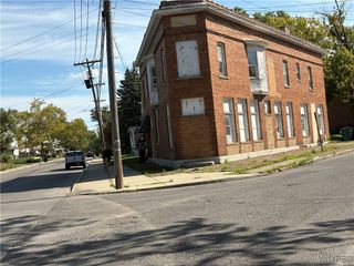 1907 Lockport Street, Niagara Falls, NY 14305