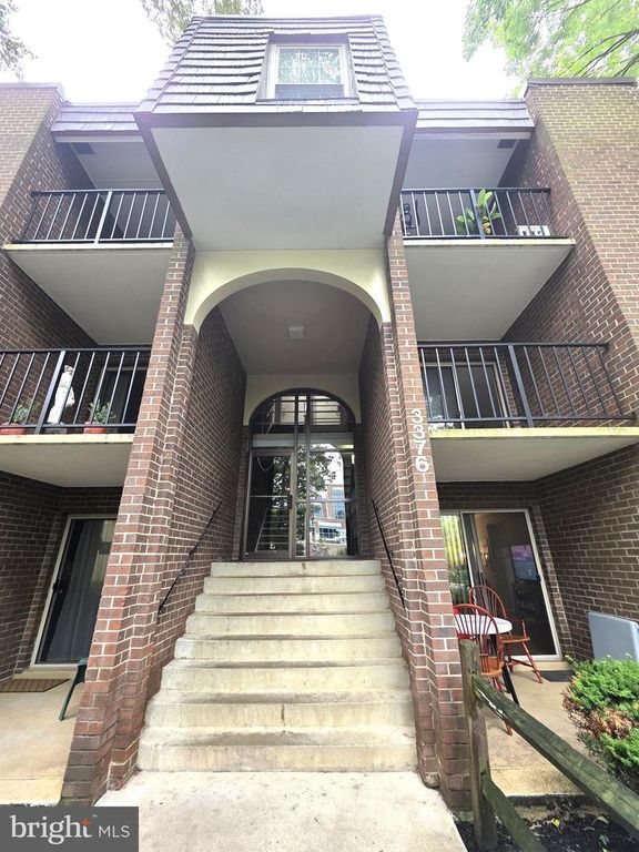 3376 UNIT#32 WOODBURN RD, Annandale, VA 22003