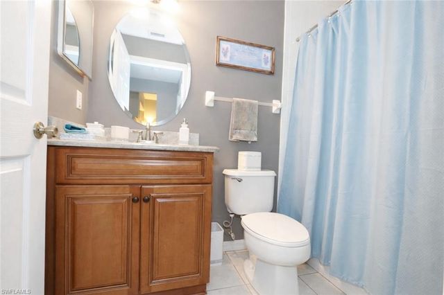 3225 Cypress Glen WAY 105, Naples, FL 34109