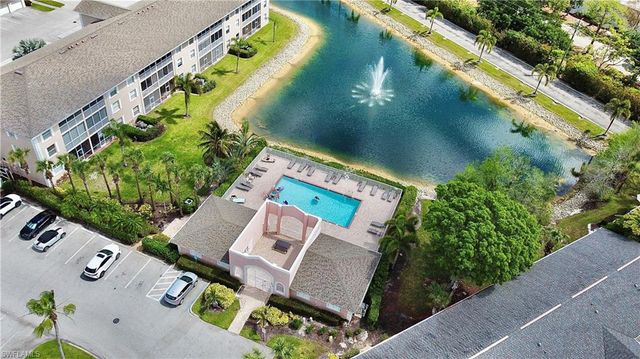 3225 Cypress Glen WAY 105, Naples, FL 34109