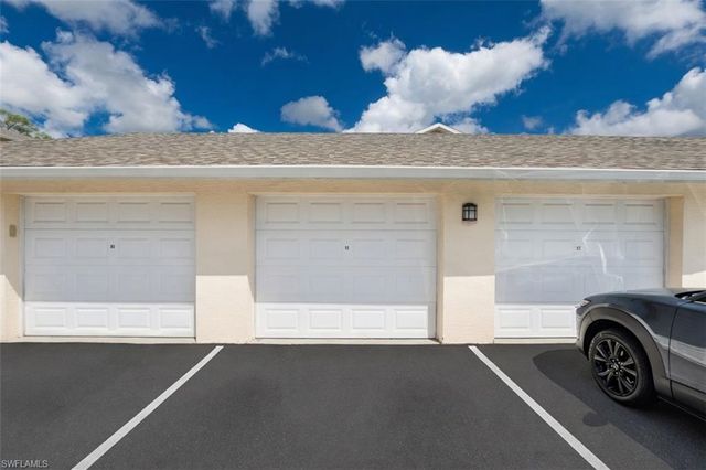 3225 Cypress Glen WAY 105, Naples, FL 34109